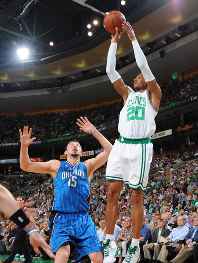 队长赵睿吐 队长赵睿吐