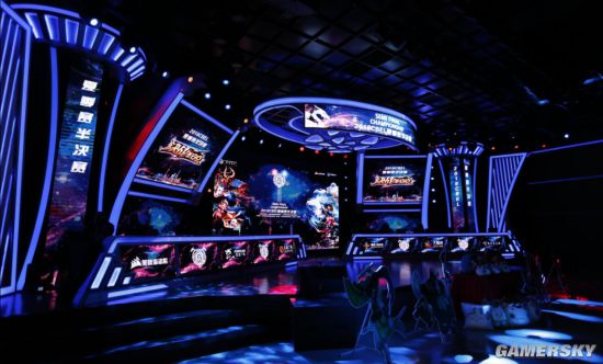 历来以其绚 历来以其绚