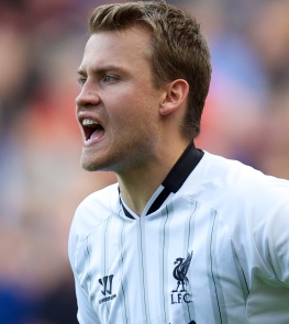 情感认同强 情感认同强